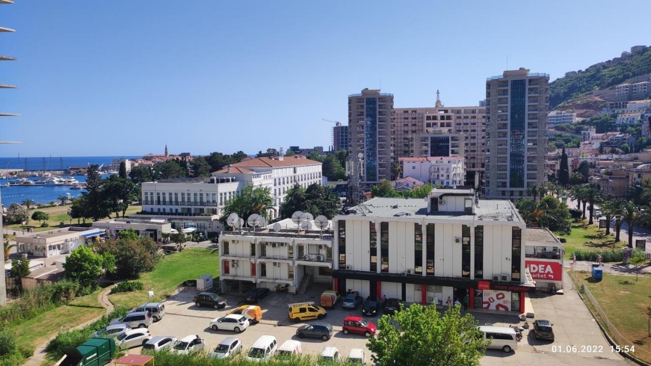 Apartments Lora In Apart-Hotel Budva Eksteriør billede