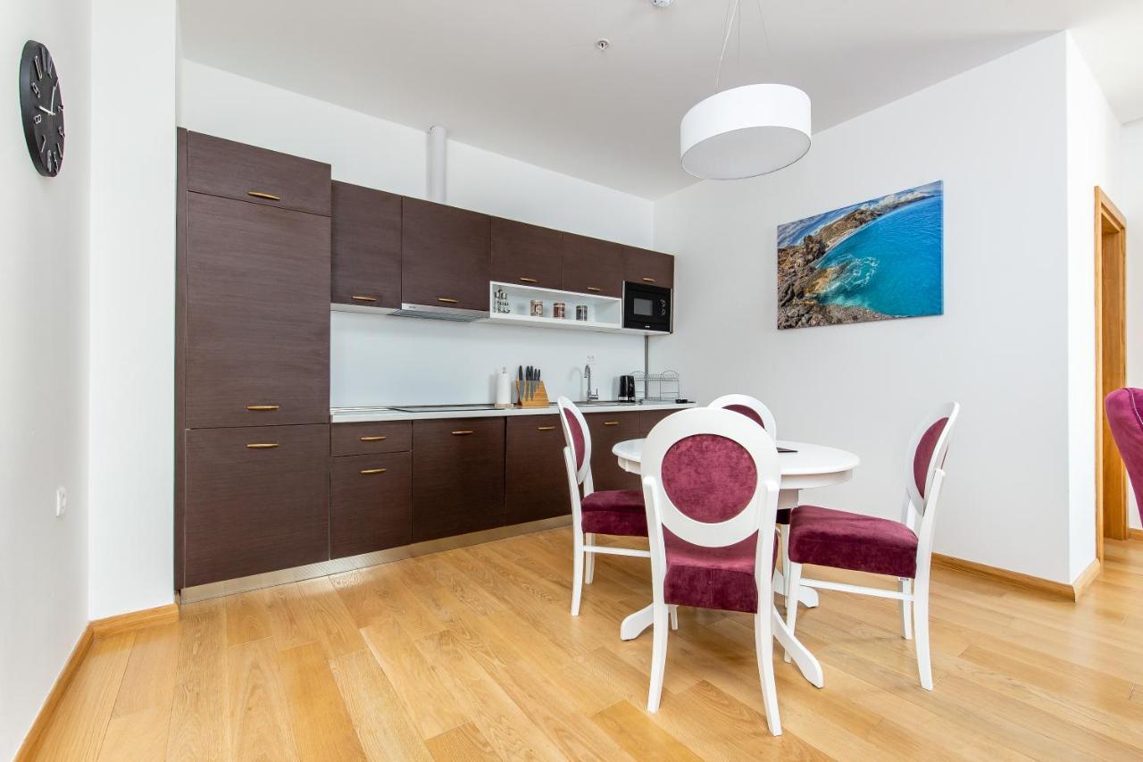 Apartments Lora In Apart-Hotel Budva Eksteriør billede
