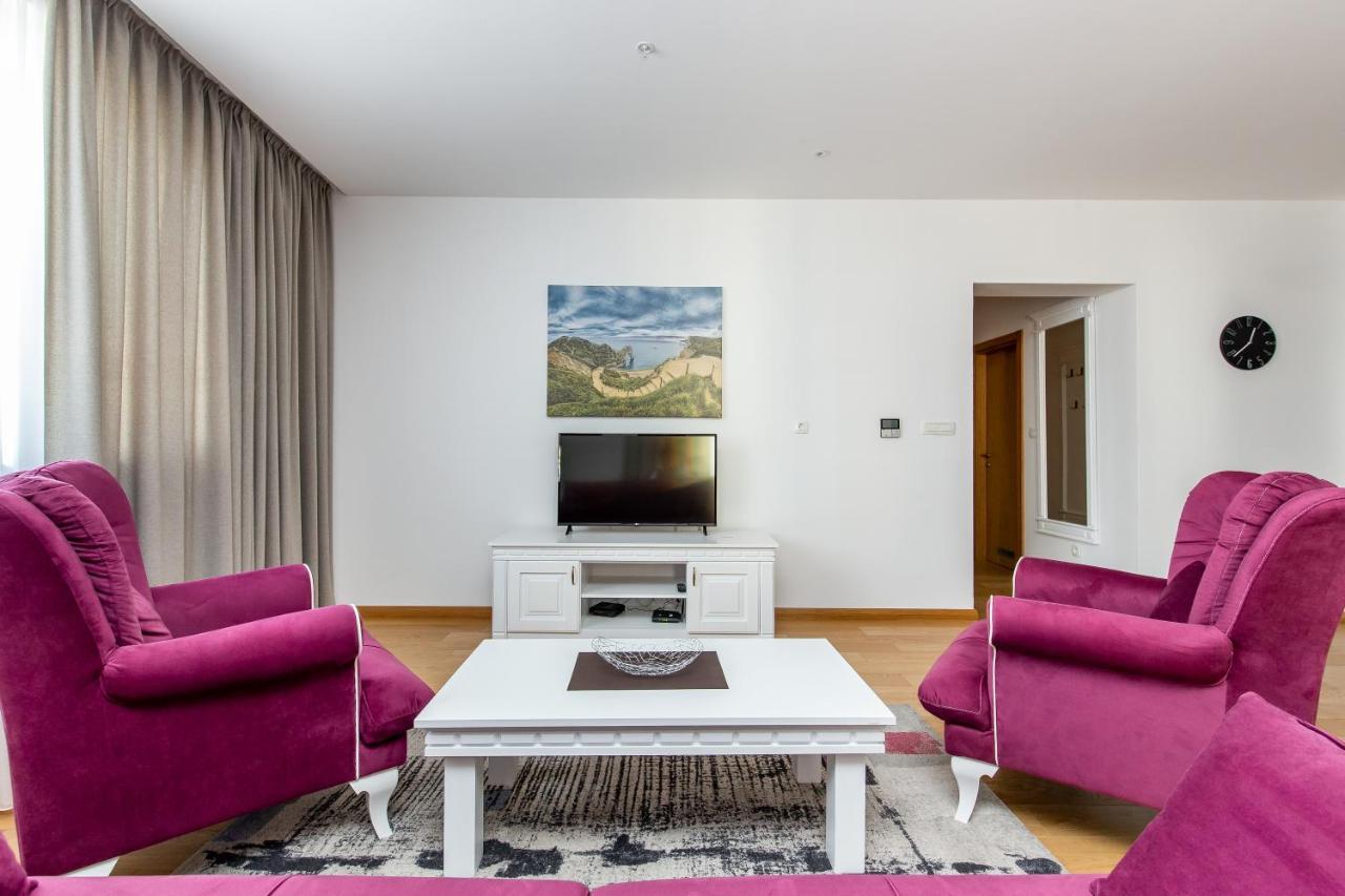 Apartments Lora In Apart-Hotel Budva Eksteriør billede